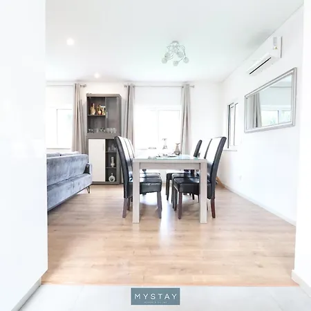 Holiday home Mystay - Casa Do Louro *