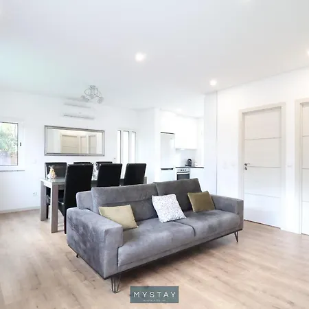 Holiday home Mystay - Casa Do Louro